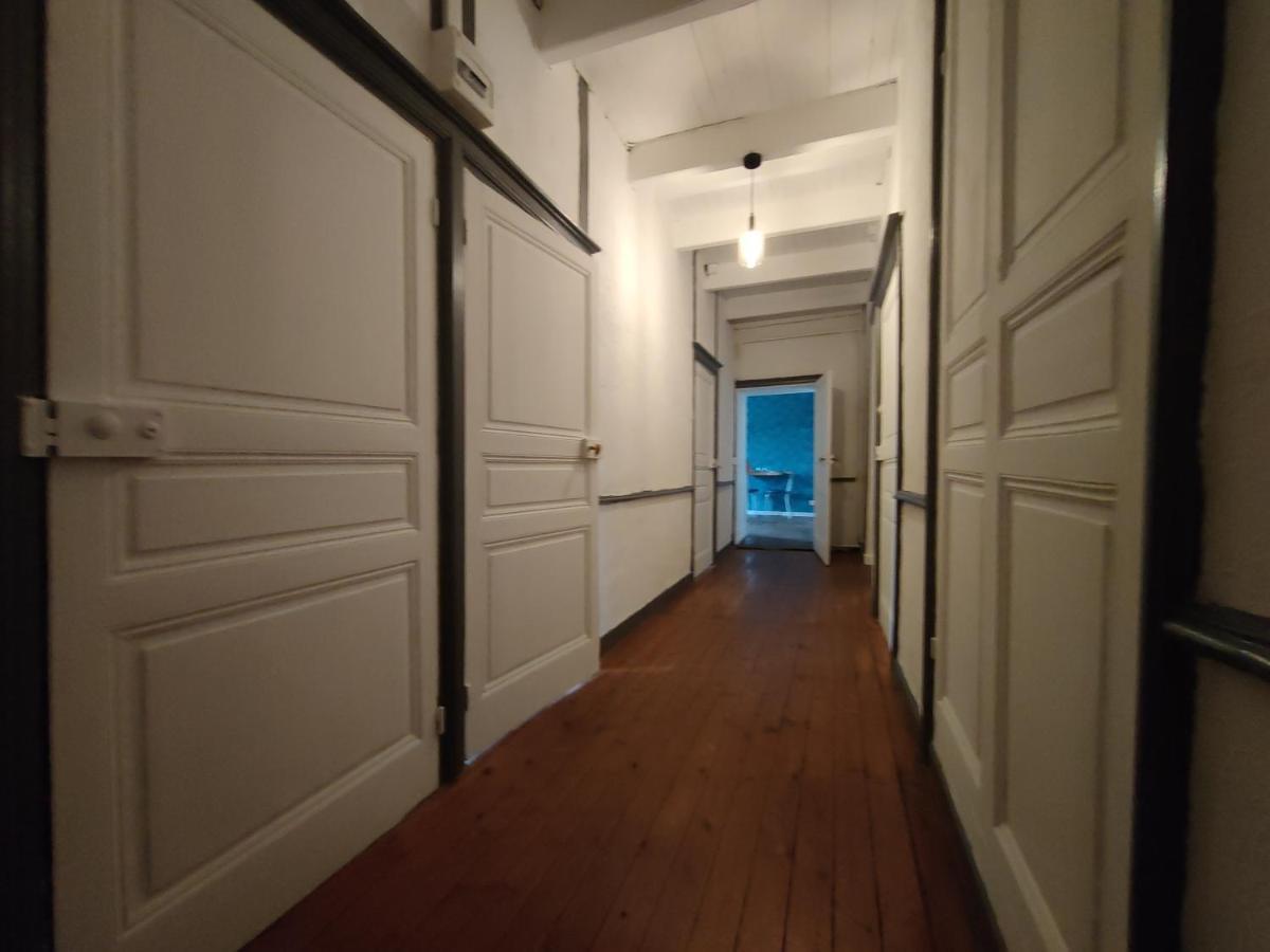Relais De La Tour Lägenhet Callac Exteriör bild